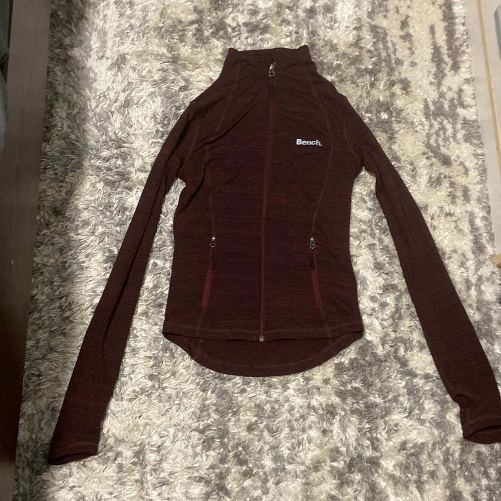 Bench zip up